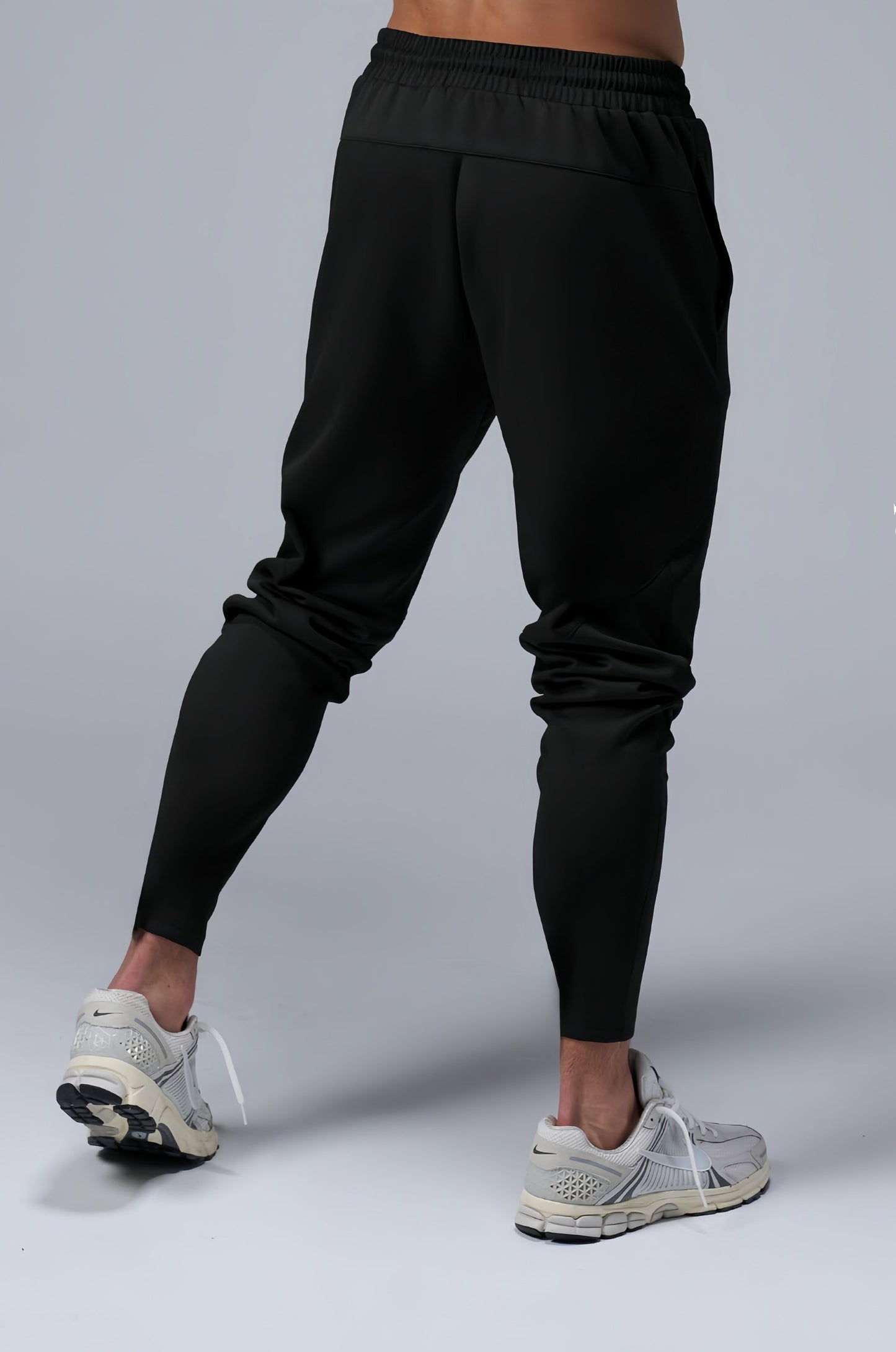 Wolvez Quad Tech Joggers ''Black''