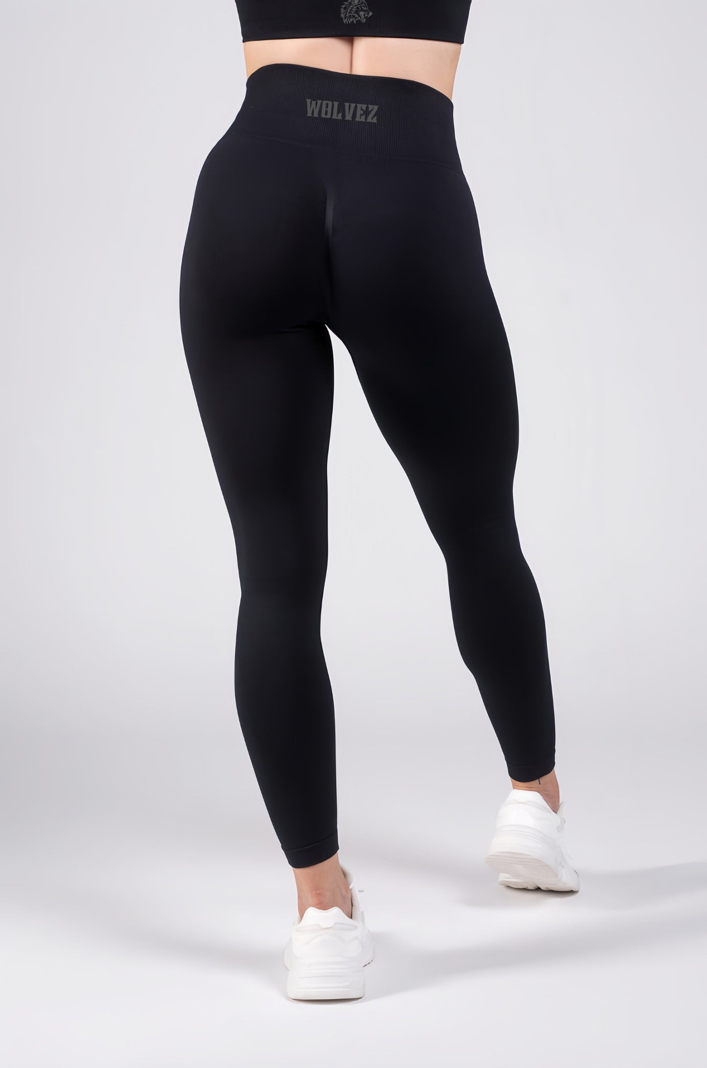 Wolvez Motion Base Seamless Leggings ''Black''